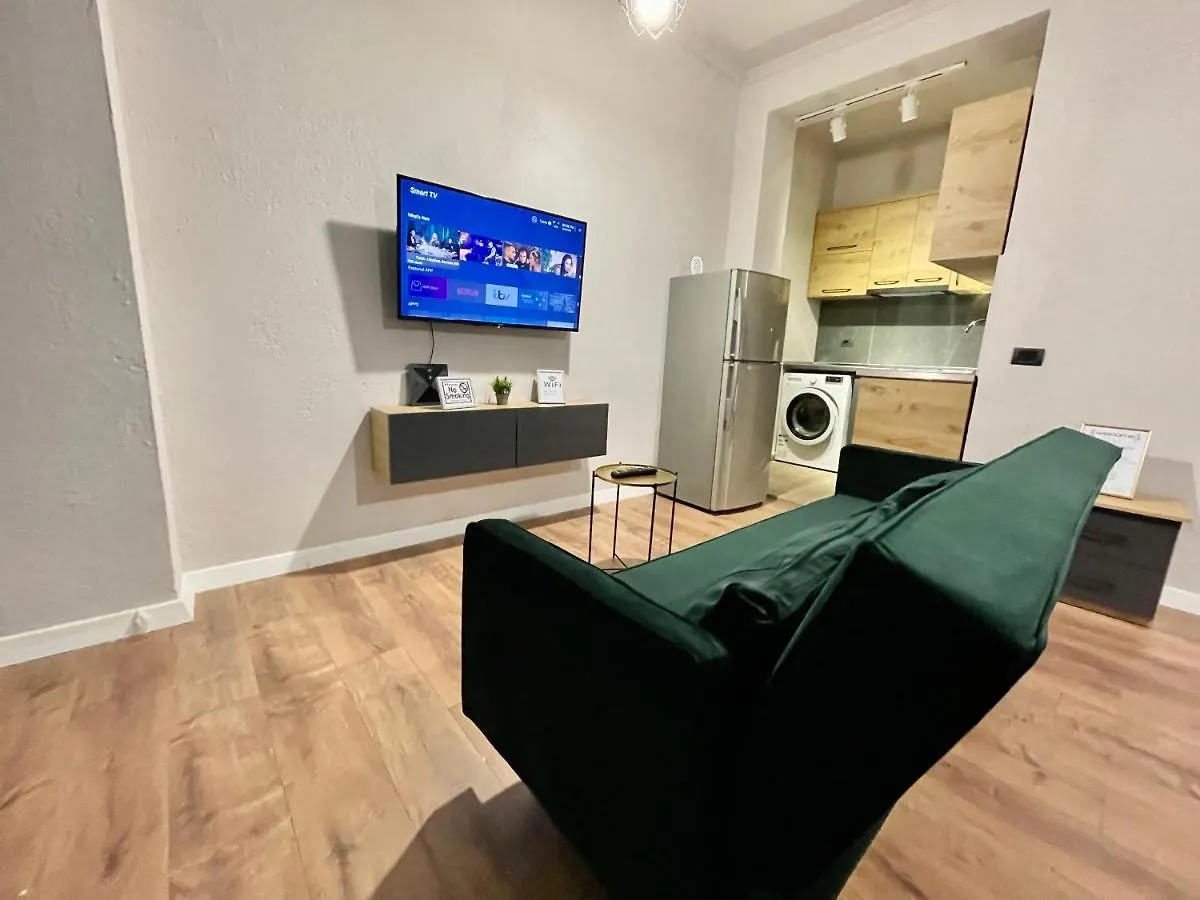 Keon Superb Studio Apartament Tirana 0*,  Albania