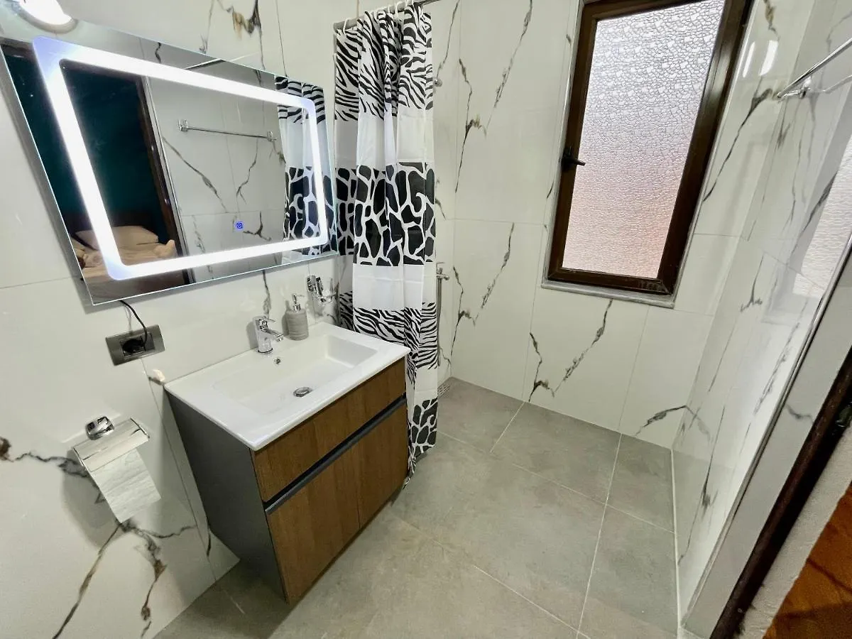Keon Superb Studio Apartament Tirana Apartment